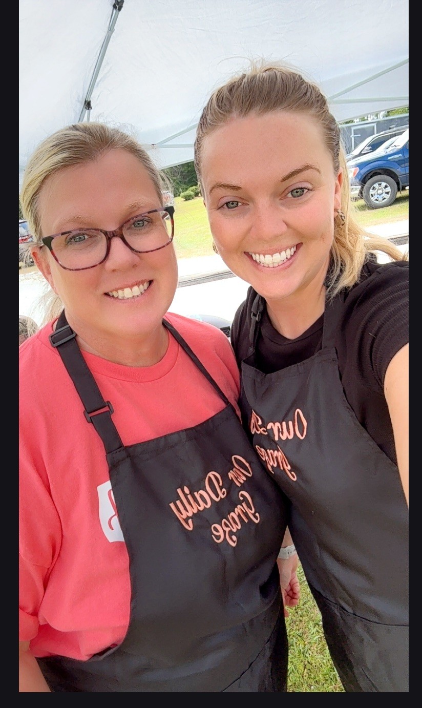 Shannon Haywood and her daughter, Carleigh, with their mobile food business.