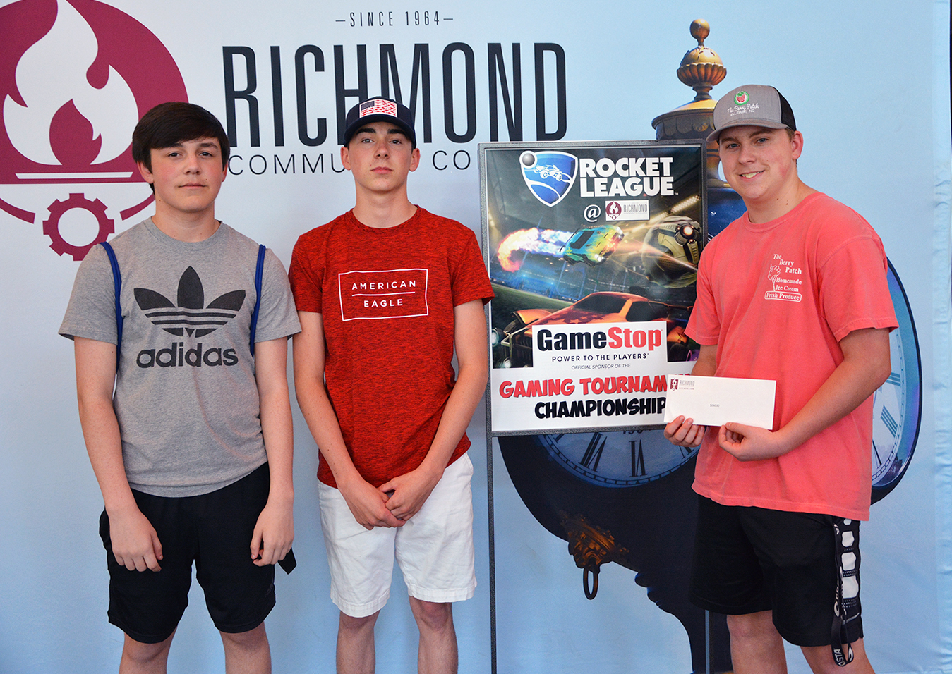 Photo of winning Rocket League Gaming Tournament team