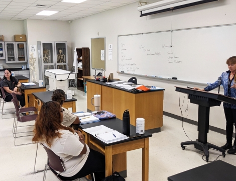 Photo of students and instructor in classroom